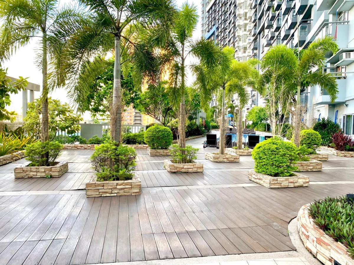 Frost At Manhattan Heights Towerb 马尼拉 外观 照片